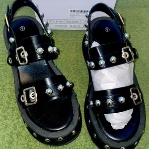 New in box Nasty Gal never worn sandals